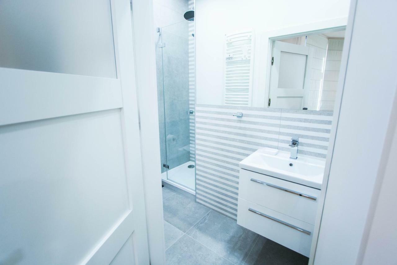 Luksusowy Apartament Swietego Jana Na Rynku Krakov Exteriér fotografie